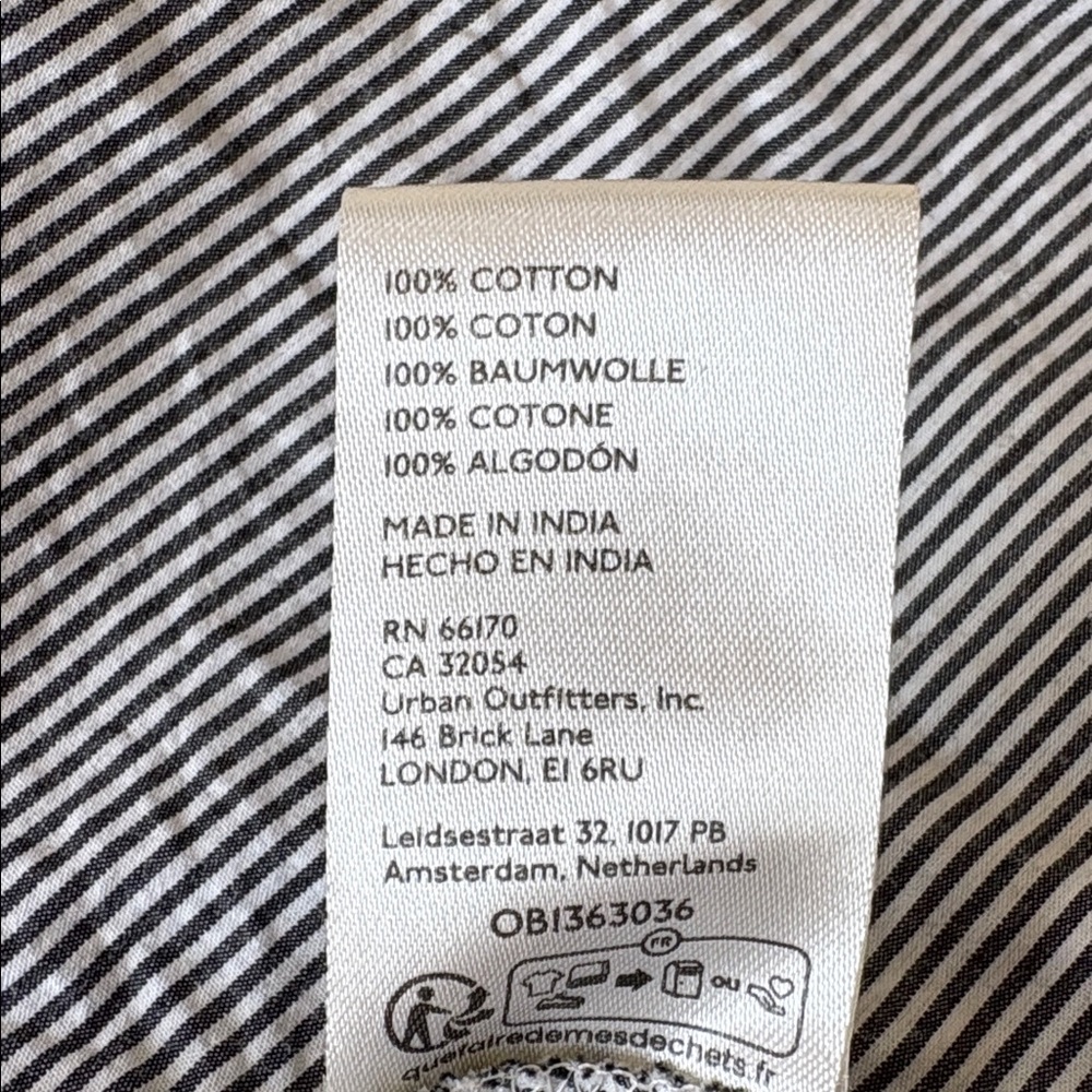 We The Free Happy Hour Oxford Buttondown Size XS - Picture 15 of 16